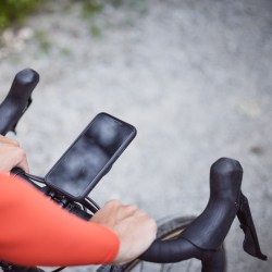 VB-0000H(BLK)_fidlock_vacuum_turn_base_Bike_3_800x800