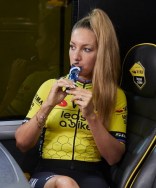 c359ad38e12c087720f7264b7c4d0d414a7cb214_energy_gel_pauline_ferrand_prevot